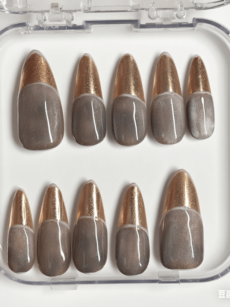Magnetic Luxe product image (2)