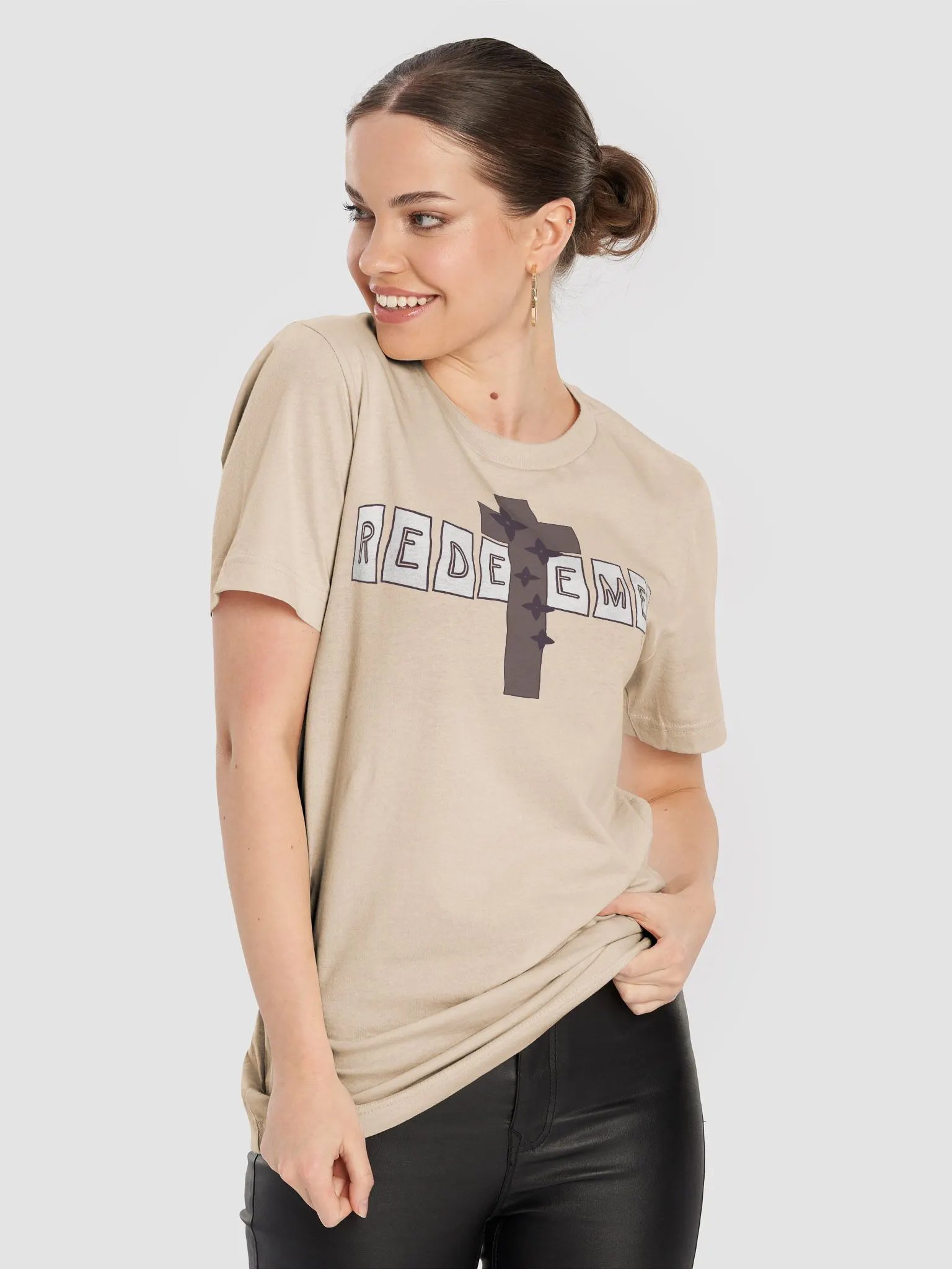 Redeemed Cross of Jesus Tee product image (3)