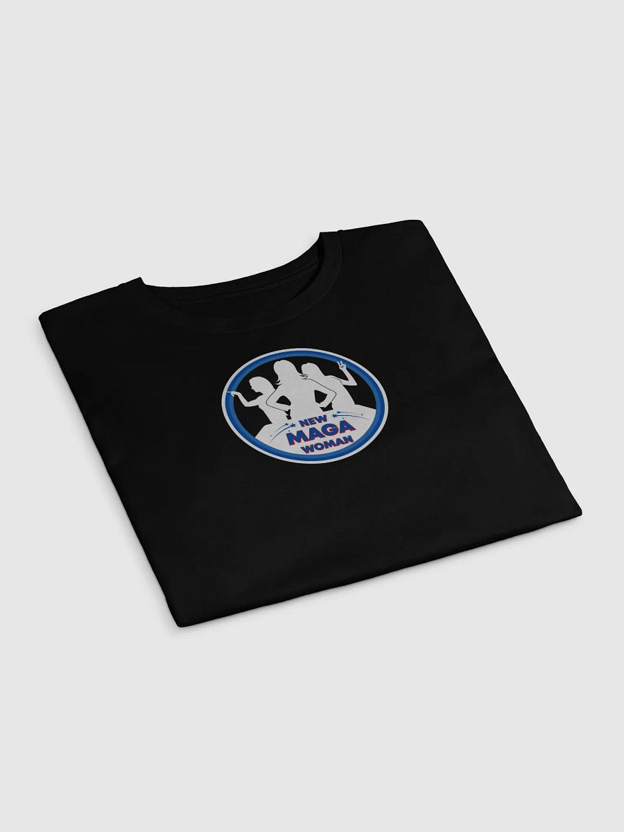“New MAGA Woman” Retro Cropped T-Shirt product image (6)