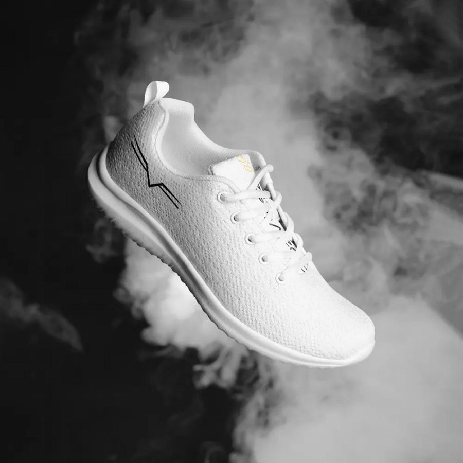 Women Signature V Athletic shoes (White) product image (11)