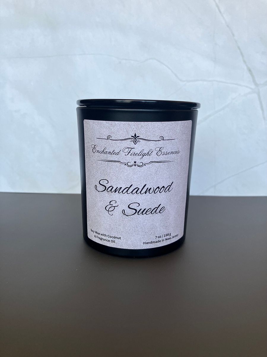 Sandlewood & Suede 7oz Candle product image (1)