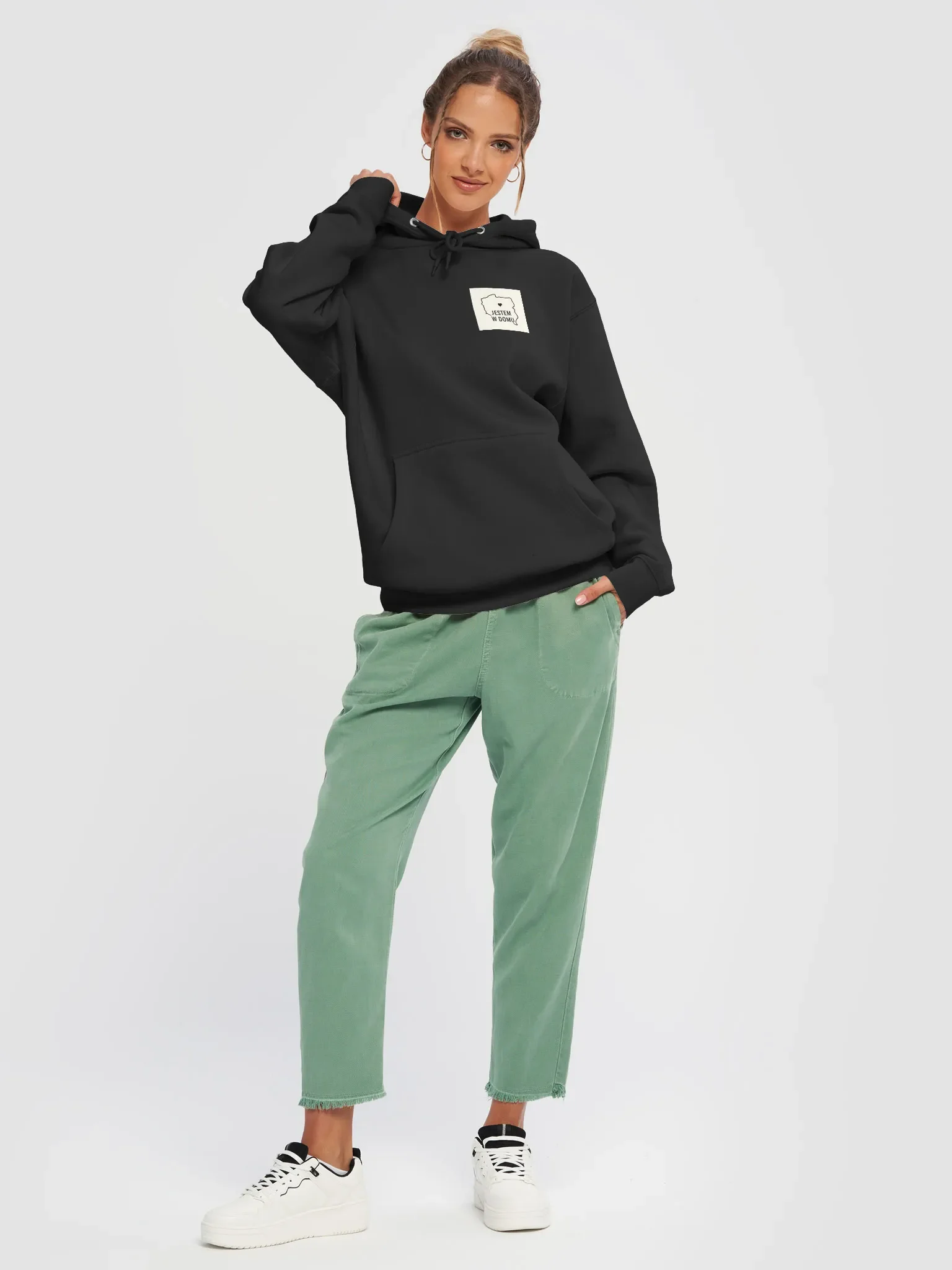 Jestem W Domu Poland Heart Hoodie product image (5)