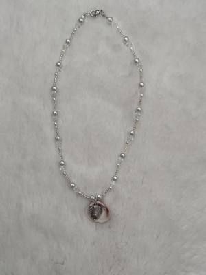 these double sided shell necklaces are my favourite!! #jewelrytiktok #made4angelz #cutejewelry #shell #aphrodite #aestheticnecklace #shelljewelry #shellnecklace #ocean #summer #beach #coquette #cuteaccessories 