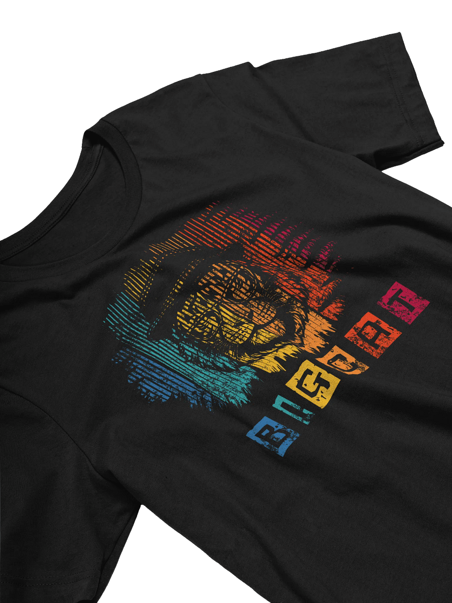 Big Cat Retro Style Graphic Tee – Best Father's Day Gift - Cool Lion with Hat & Glasses product image (3)