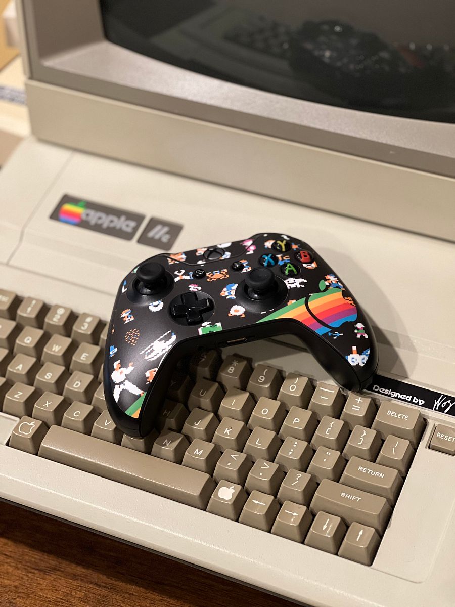 Xbox Controller - Apple II Themed product image (1)