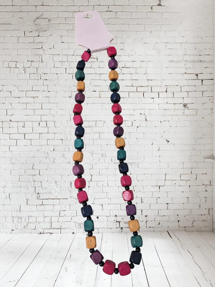 Bold Colors Flat Bead Necklace product image (1)