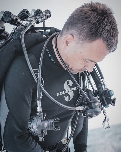 🧘‍♂️ A little bit of silence before the tec diving storm. Clear your mind and don't import surface problems underwater.
.
.
📸...