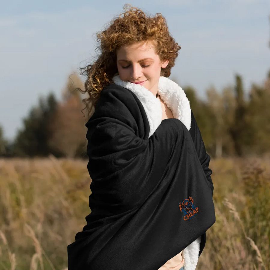 SBC BO SHERPA THROW product image (7)
