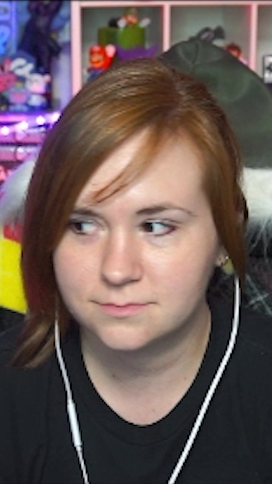 HE'S RIGHT BEHIND YOU #mshoboslayer #twitch #homebody #twitchpartner