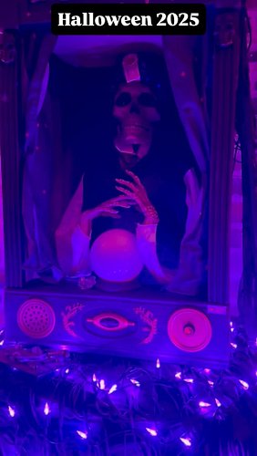 Fun night. Over 500 Trick or Treaters or Treaters served#halloweenevent #mannequinnightinparistx #halloween2025 #paristx !