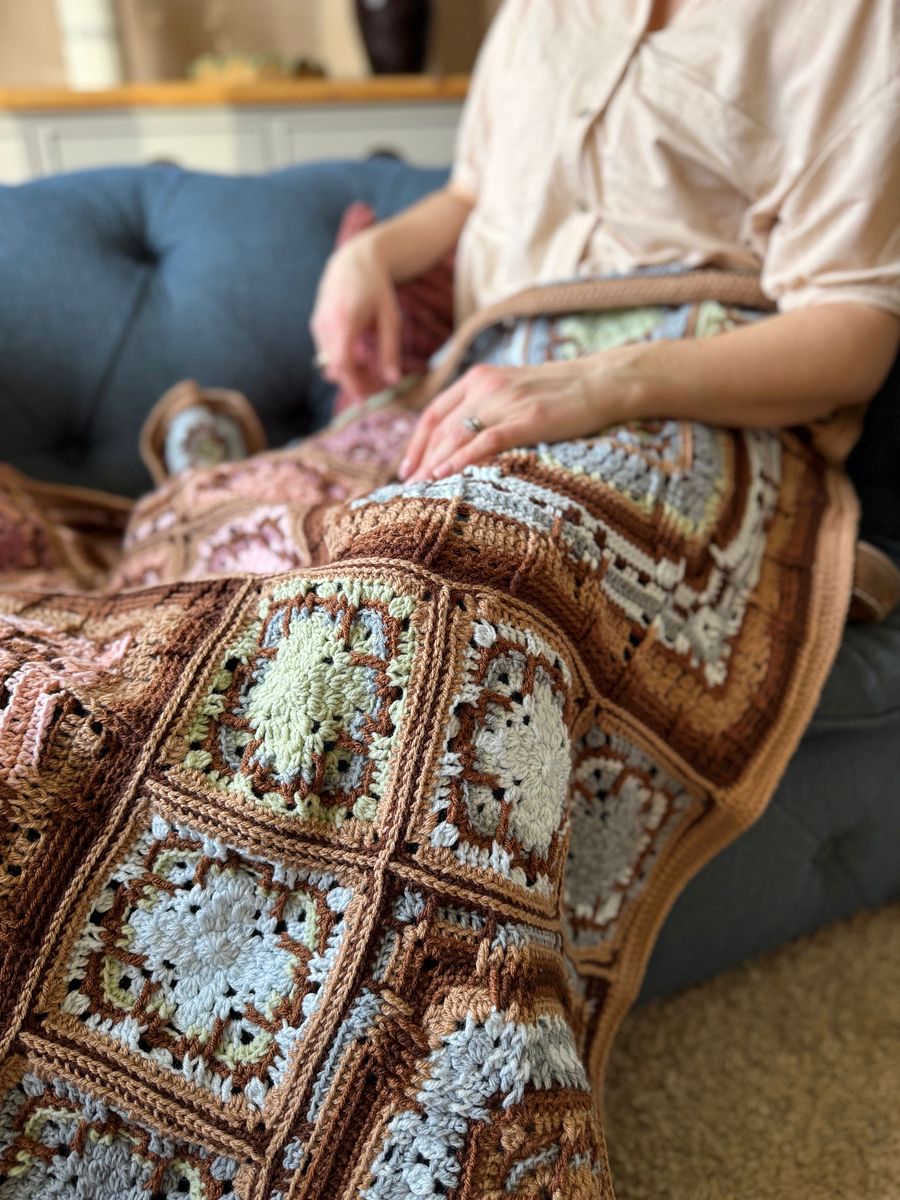 Spring Into Bloom Crochet Blanket PDF Ebook product image (3)