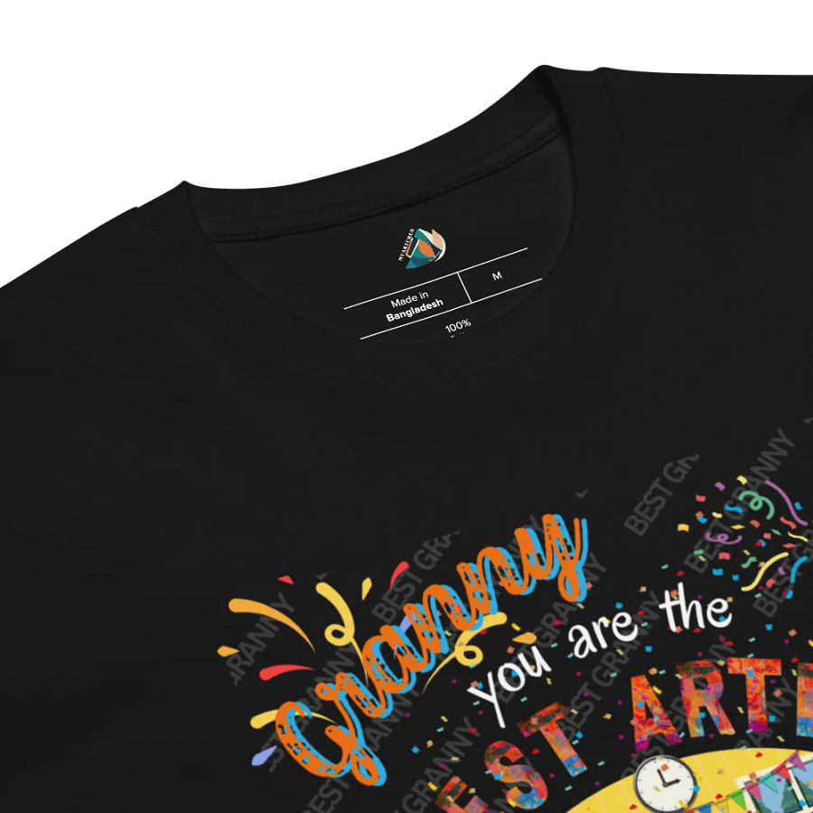 T shirt grandma depicting ‘Granny’you are the best Artist” you inspires  us all. product image (6)