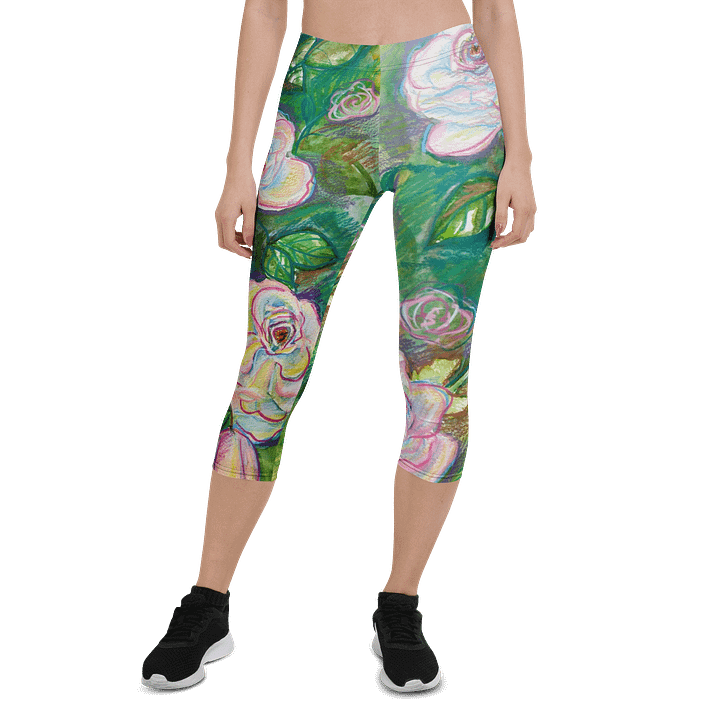 Pastel roses All-Over Capri Leggings product image (1)