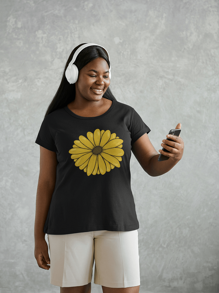 Yellow Daisy Organic Tee product image (2)