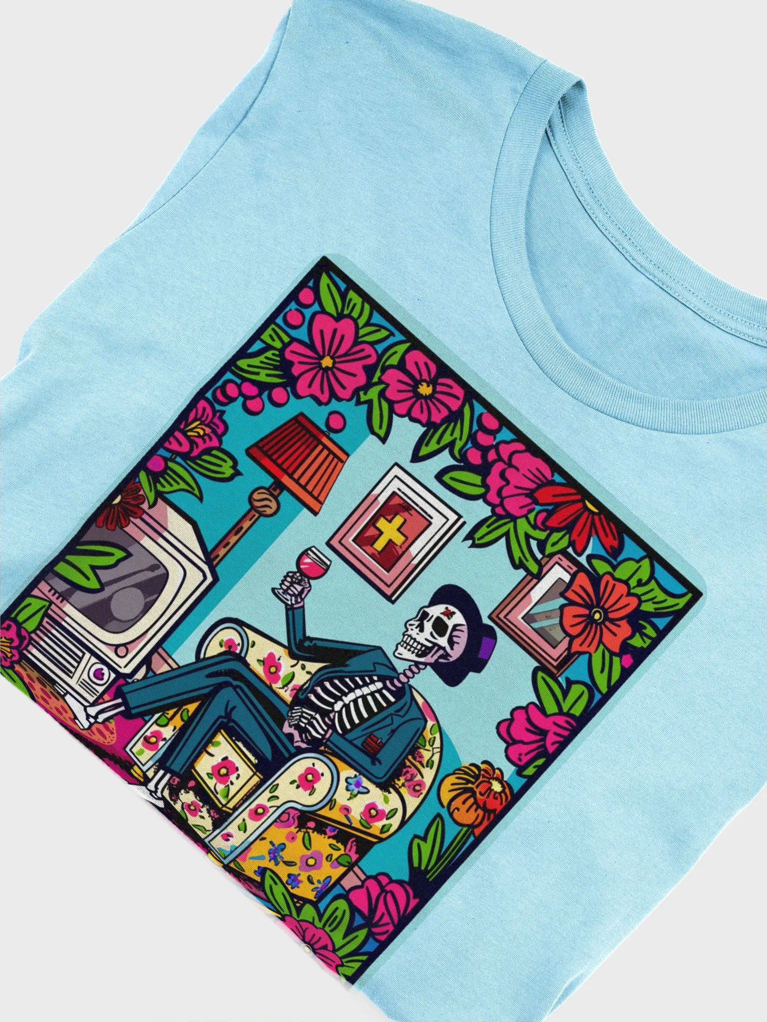 True Crime Junkie Tarot Card Tee product image (17)