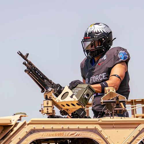 I haven't seen a single uniform hype videos that's better than this. 

Uniform and Helmet of the year??? @uniswag @bleacherre...