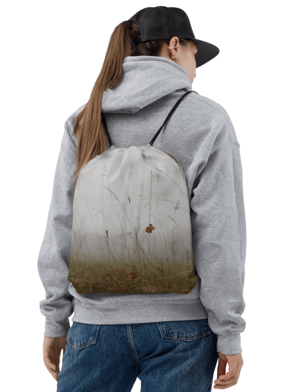 Rucksackbeutel mit Kordelzug - Herbstwiese im Nebel product image (2)