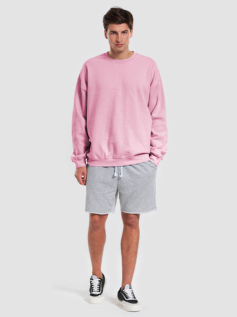 Photo showing Gildan Classic Crewneck Sweatshirt