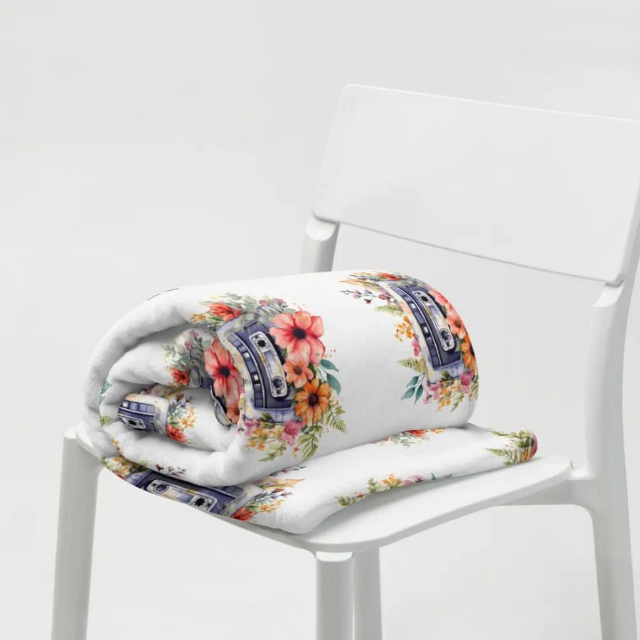 Cassette Flowers Blanket product image (7)
