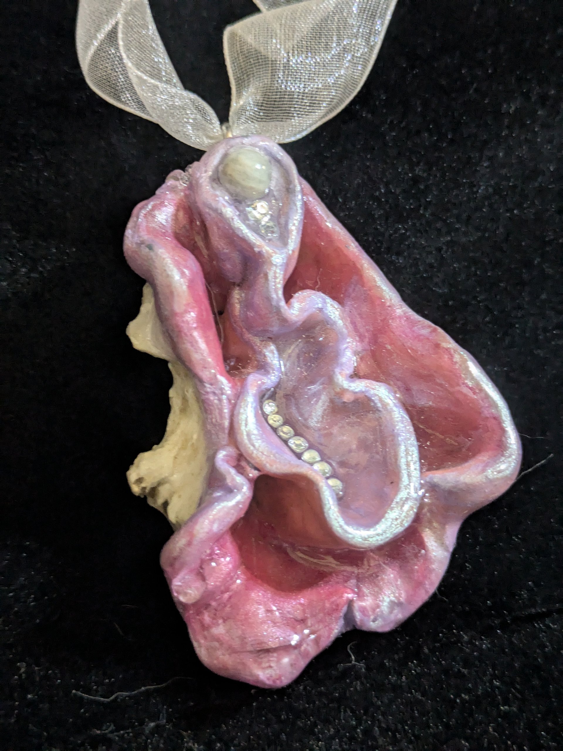 Rosalita Mer-vulva Ornament product image (2)