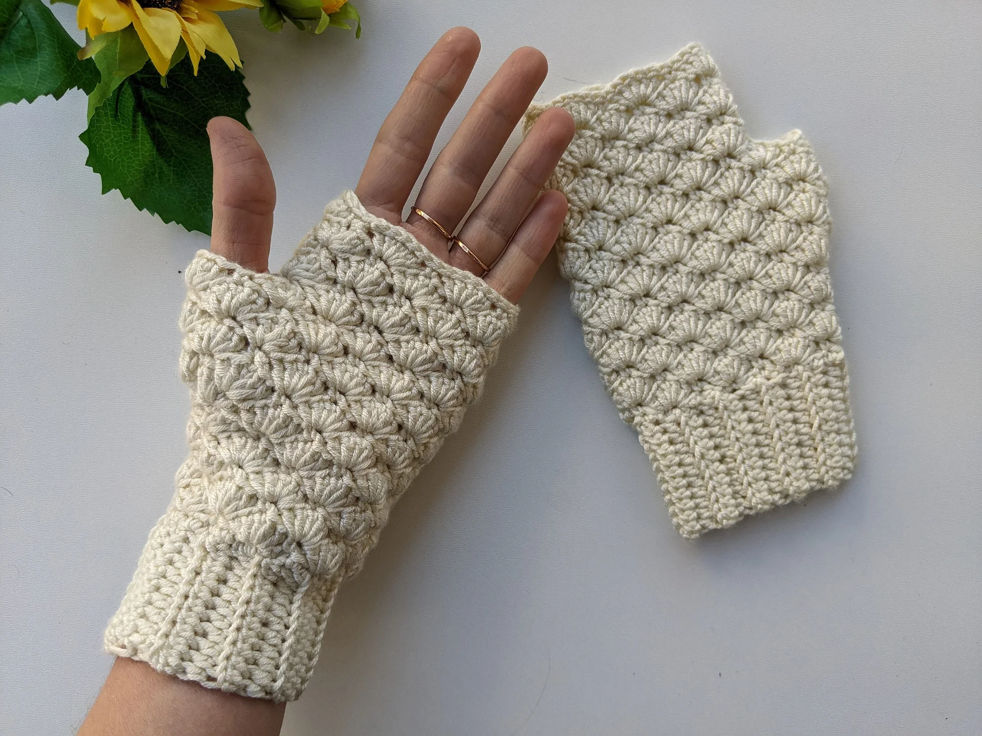 Crochet Fingerless Hand Warmers (Gloves) Pattern product image (5)