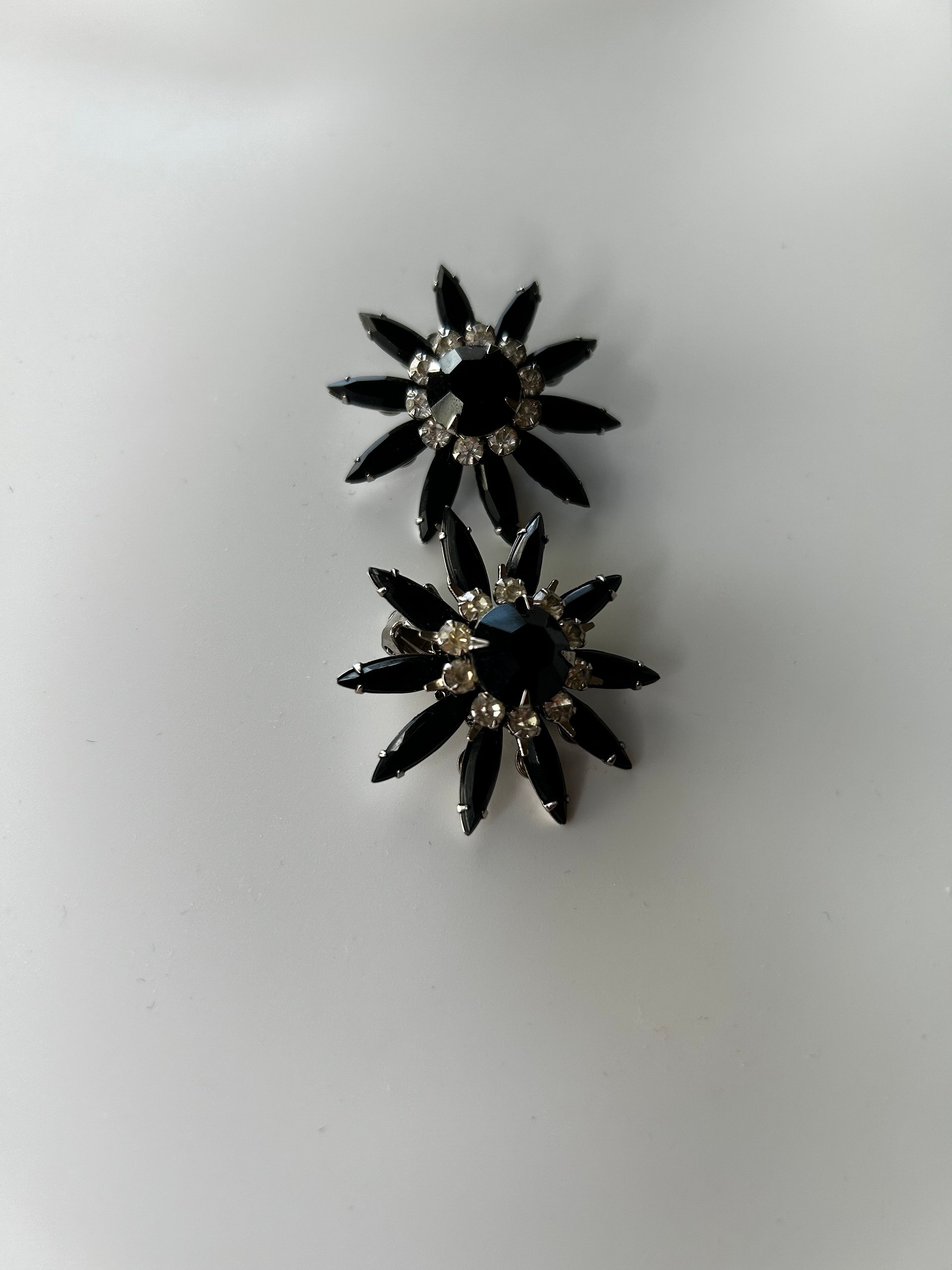 Vintage Judy Lee Black Crystal Starburst Clip On Earrings product image (3)