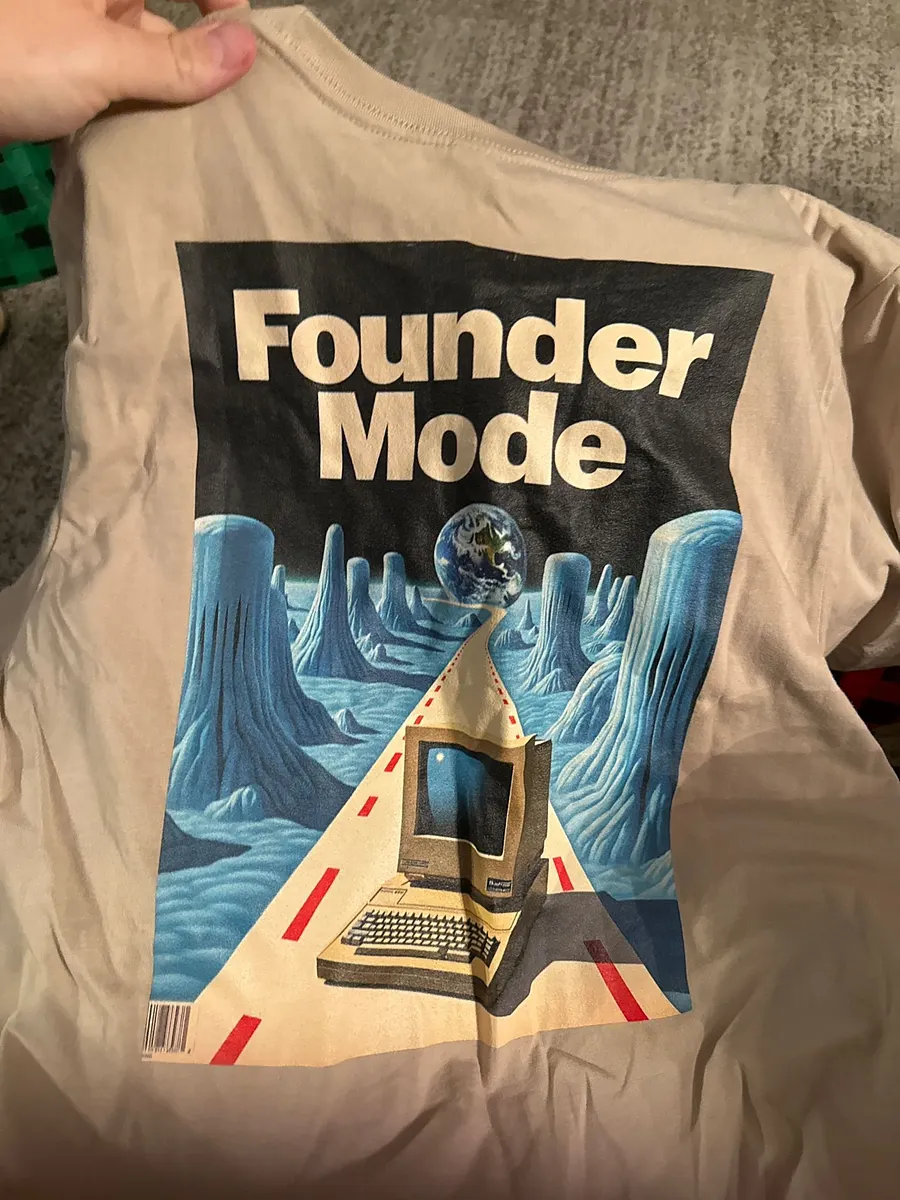 founder mode retro light t-shirt (100% cotton) product image (1)