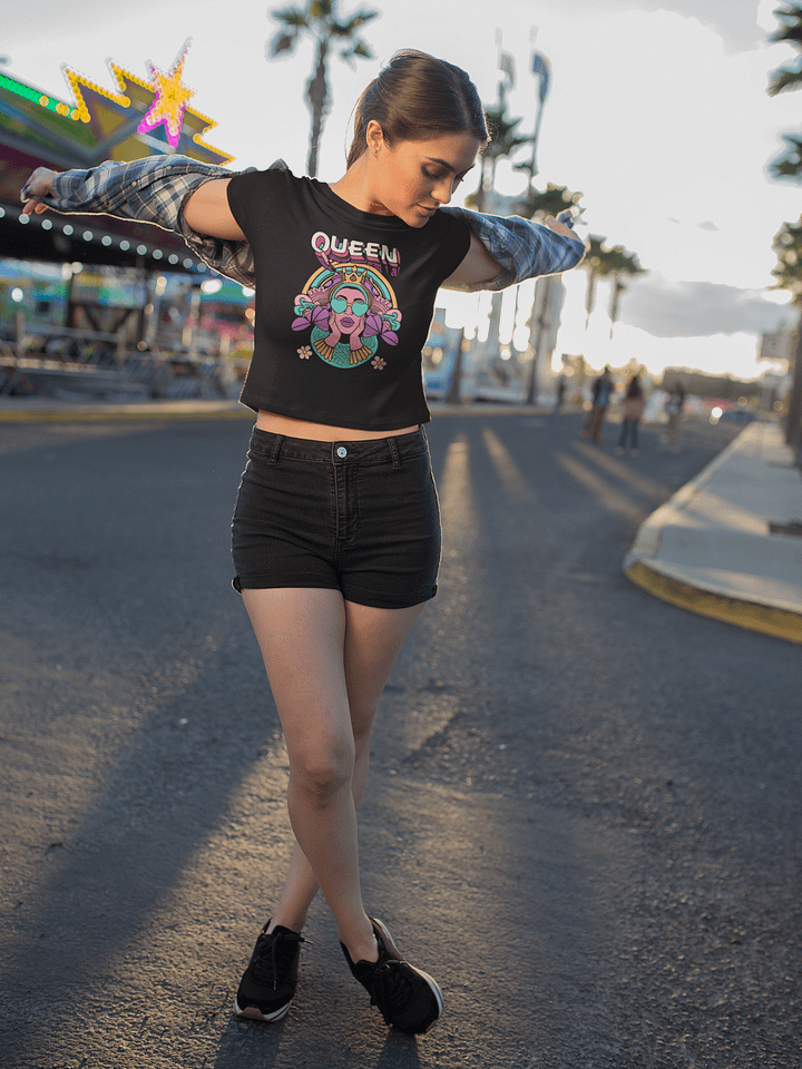 Queen Zelda Womans Cropped Tee product image (1)