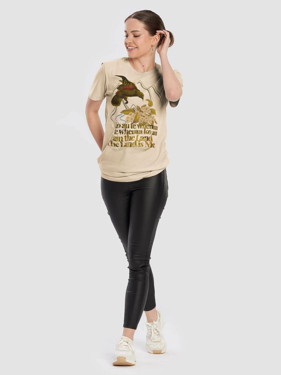 Unisex Kea in Flight - Mountain Lacebark ko au te whenua Decolonisation Aotearoa Tee product image (45)