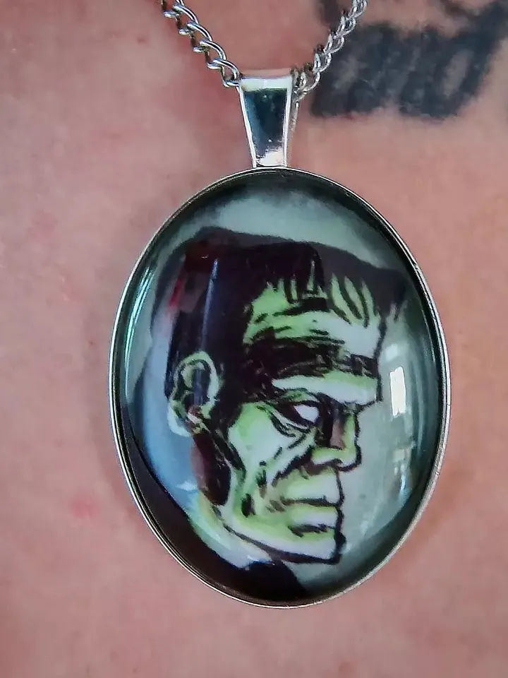 THE MONSTER Necklace product image (2)