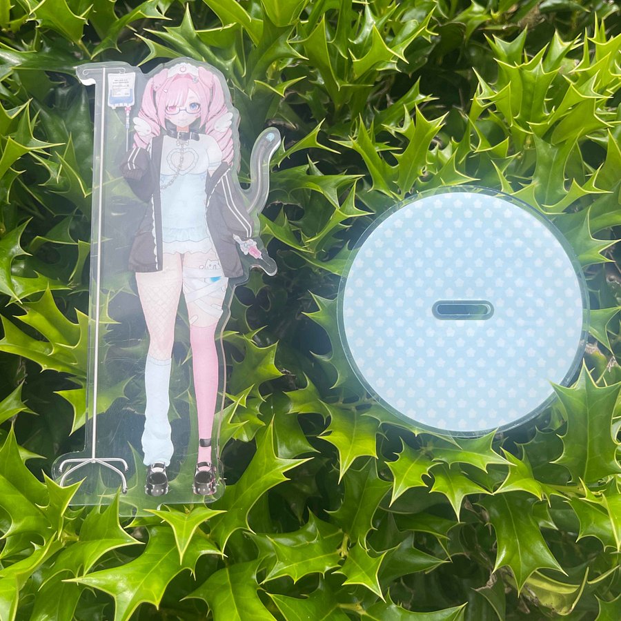 Net Debut Acrylic Standee [PREORDER] product image (1)