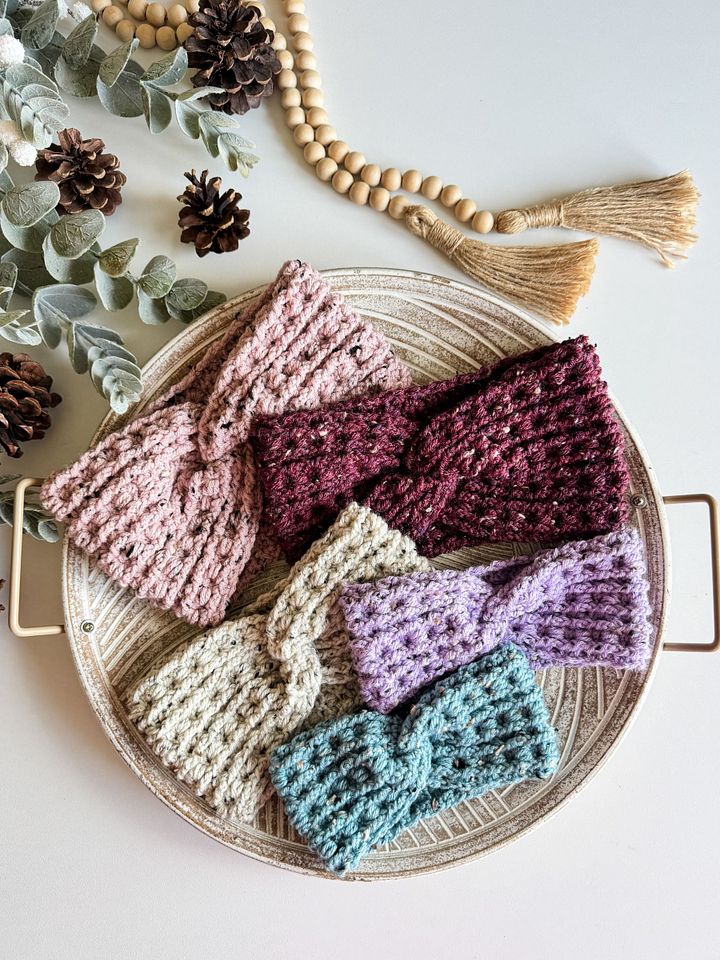 Snuggle Season Headband Crochet Pattern product image (1)