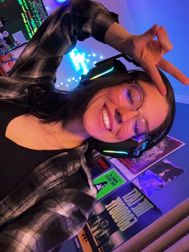 and that was april 💜🦋

#photodump #streamer #gamer #twitch