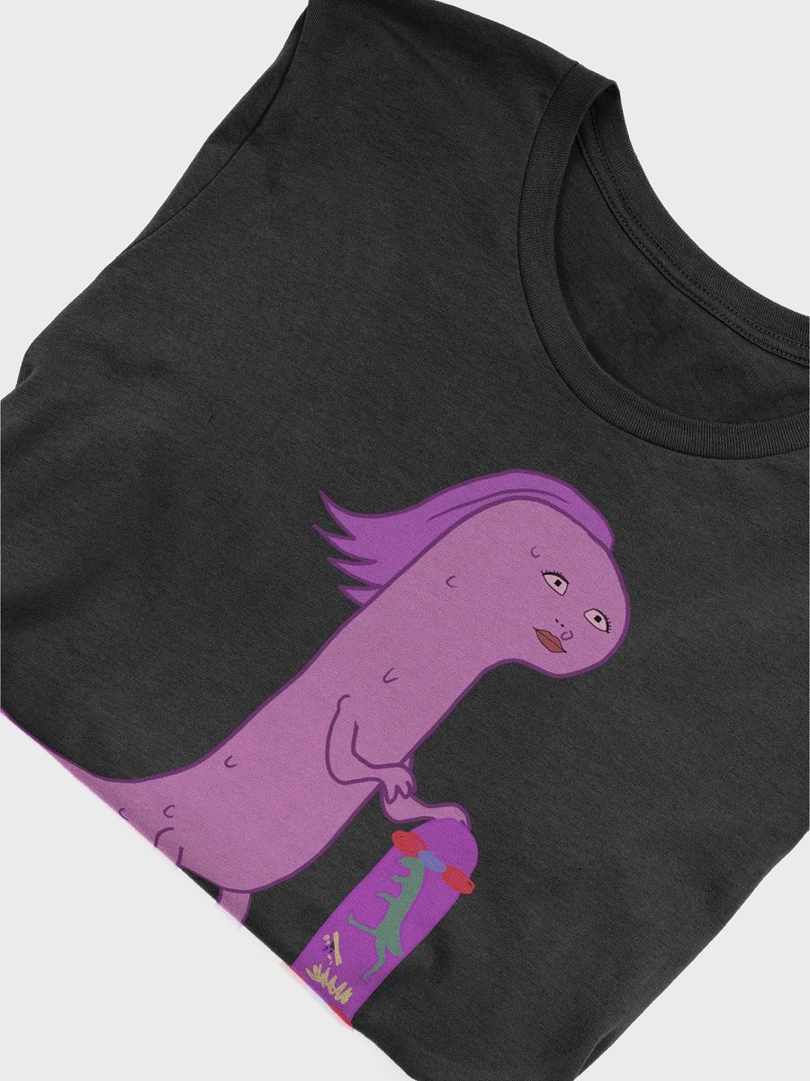 DinaSara with her skateboard product image (5)
