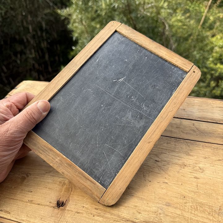 🎎 Antique Japanese Student Slate Chalkboard – Komai Mitsuo’s Early Showa-Era Writing Board | Japan Antique Roadshow product image (1)