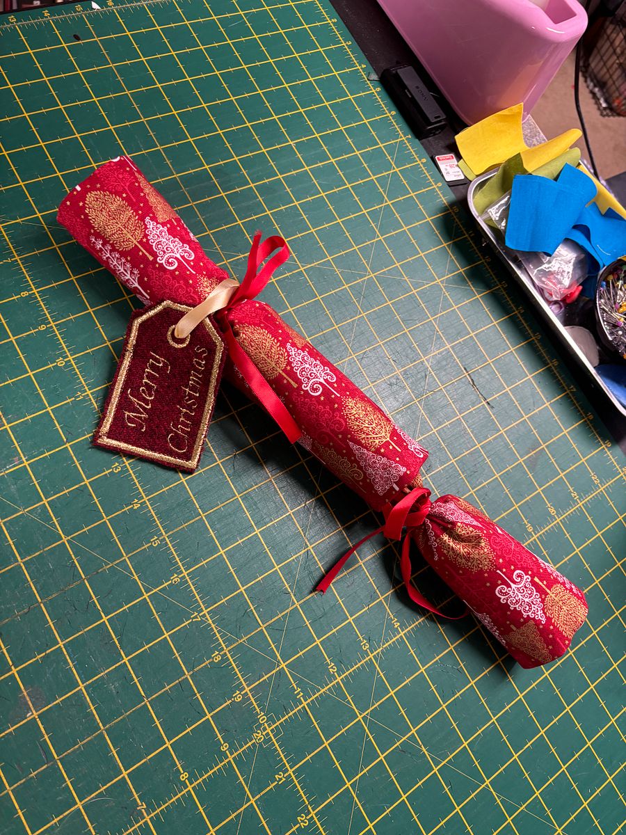Festive Duo Christmas Cracker product image (4)