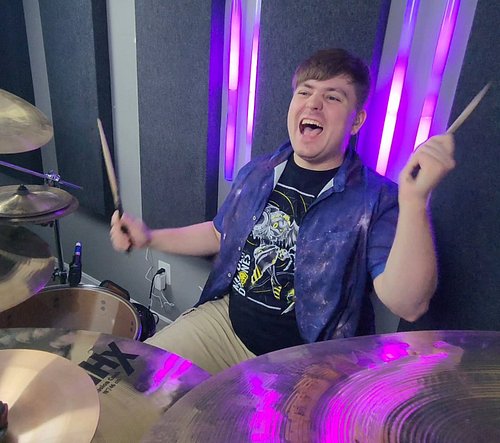 Love every single moment I can get 🌌🥁