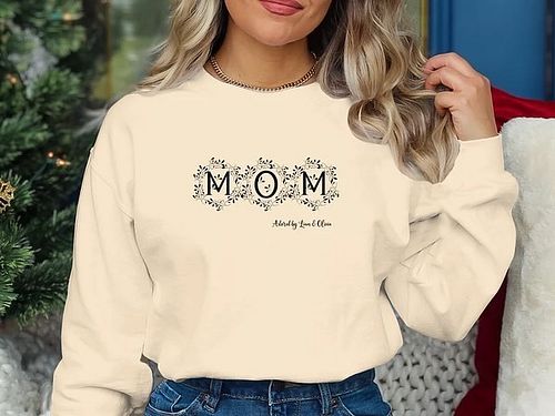 Cherish the heart that loves endlessly 💖. This Mother’s Day, gift a touch of elegance with our minimalist floral ‘Mom’ design...