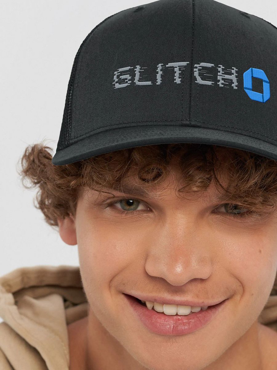 CHASE GLITCH TRUCKERS CAP product image (8)