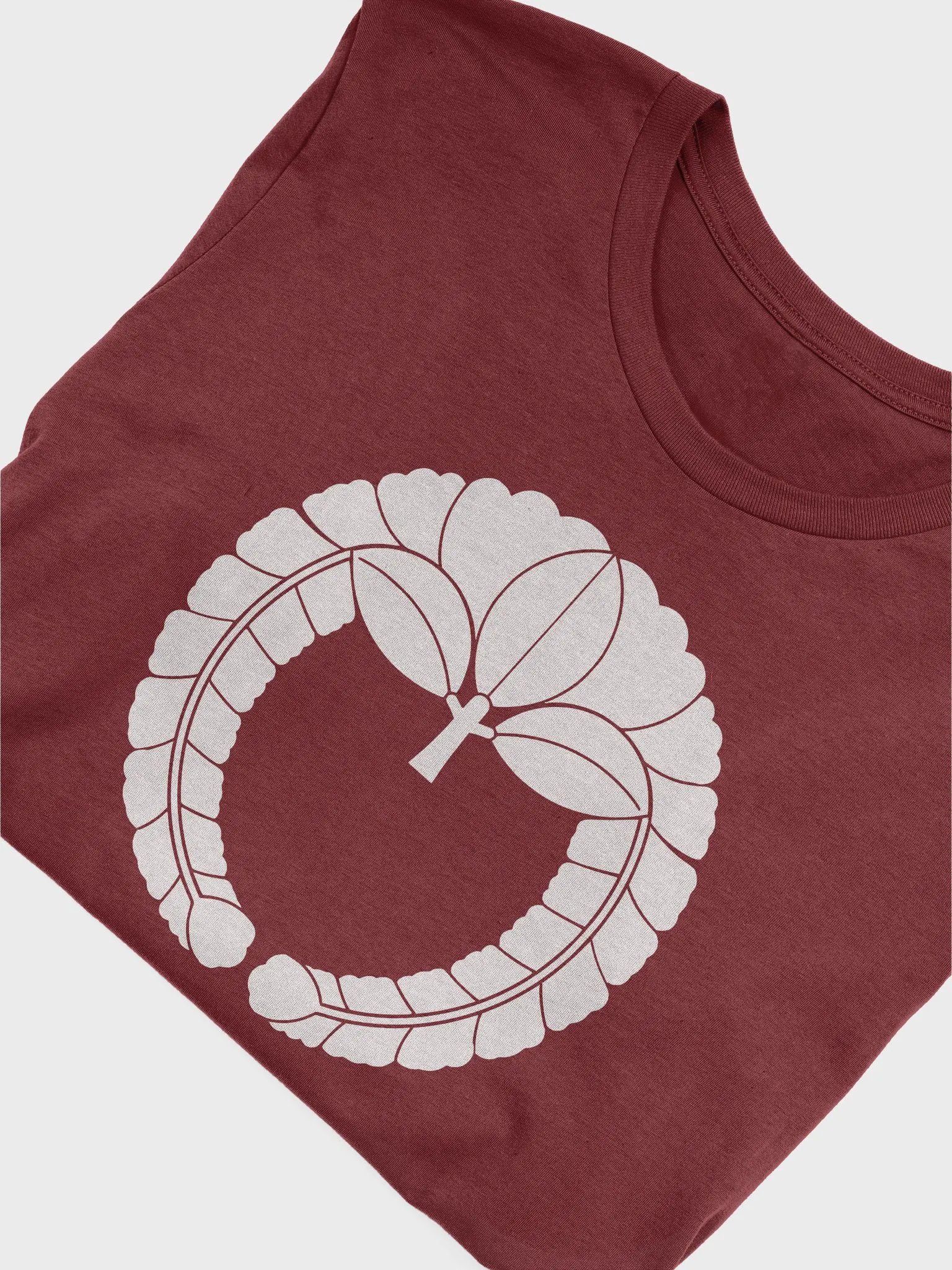 🏷️ Fujiwara Clan Crest T-Shirt – Wisteria in Circle (Fuji-mon) product image (7)