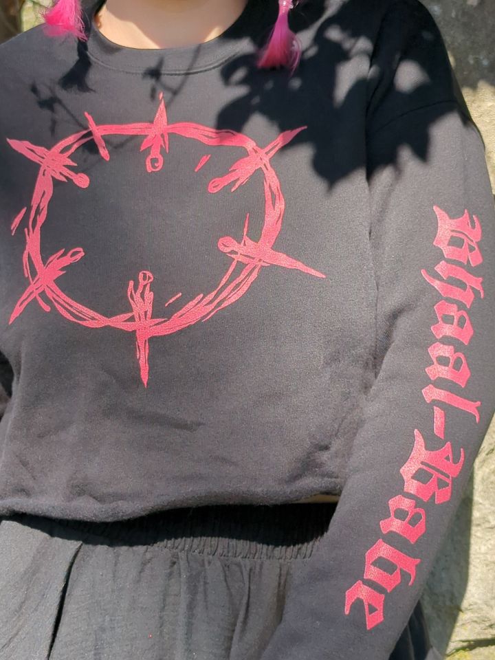 Bhaal-Babe Black Sacrifice Fleece Crop Top Sweatshirt product image (2)