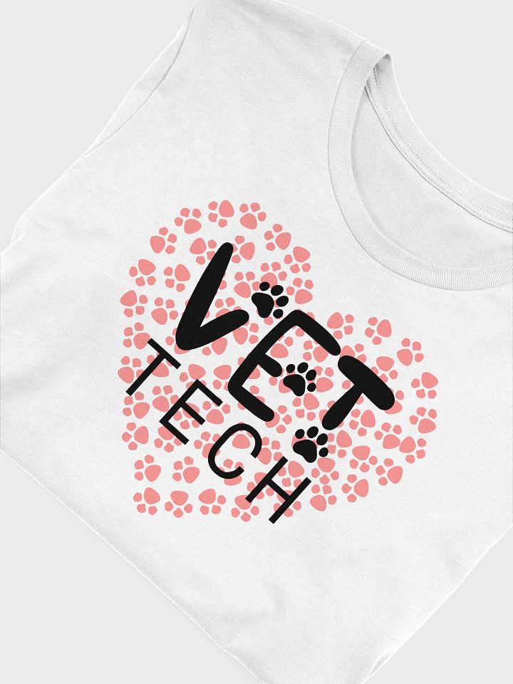 VET TECH Pawprint Heart T-Shirt product image (1)