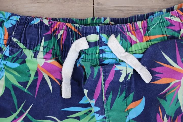 Lands End Boys Youth Size Large 10-12 Pull On Shorts Floral Hawaiian Navy Blue product image (2)