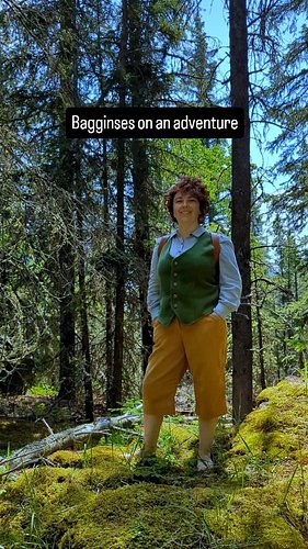 I can't stop mixing references 😅
Anytime I get into Bilbo cosplay it devolves into nonsense. Sorry-not-sorry 😆
.
.
.
.
.
.
#c...