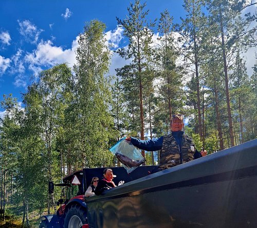 🚐✨ Förra helgen hade vi vår första stora husbilsträff tillsammans med @lindstromshusbilar – och vilken helg det blev!

Nästan...