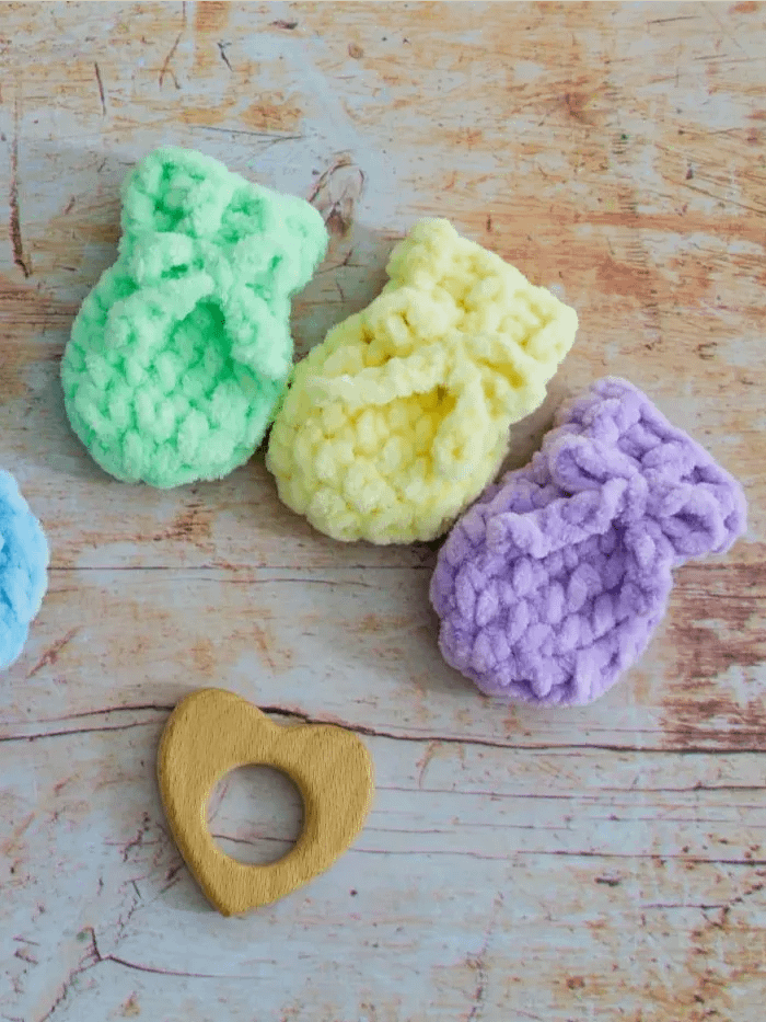 Crochet Pattern: Easy and Warm Baby Mittens product image (5)