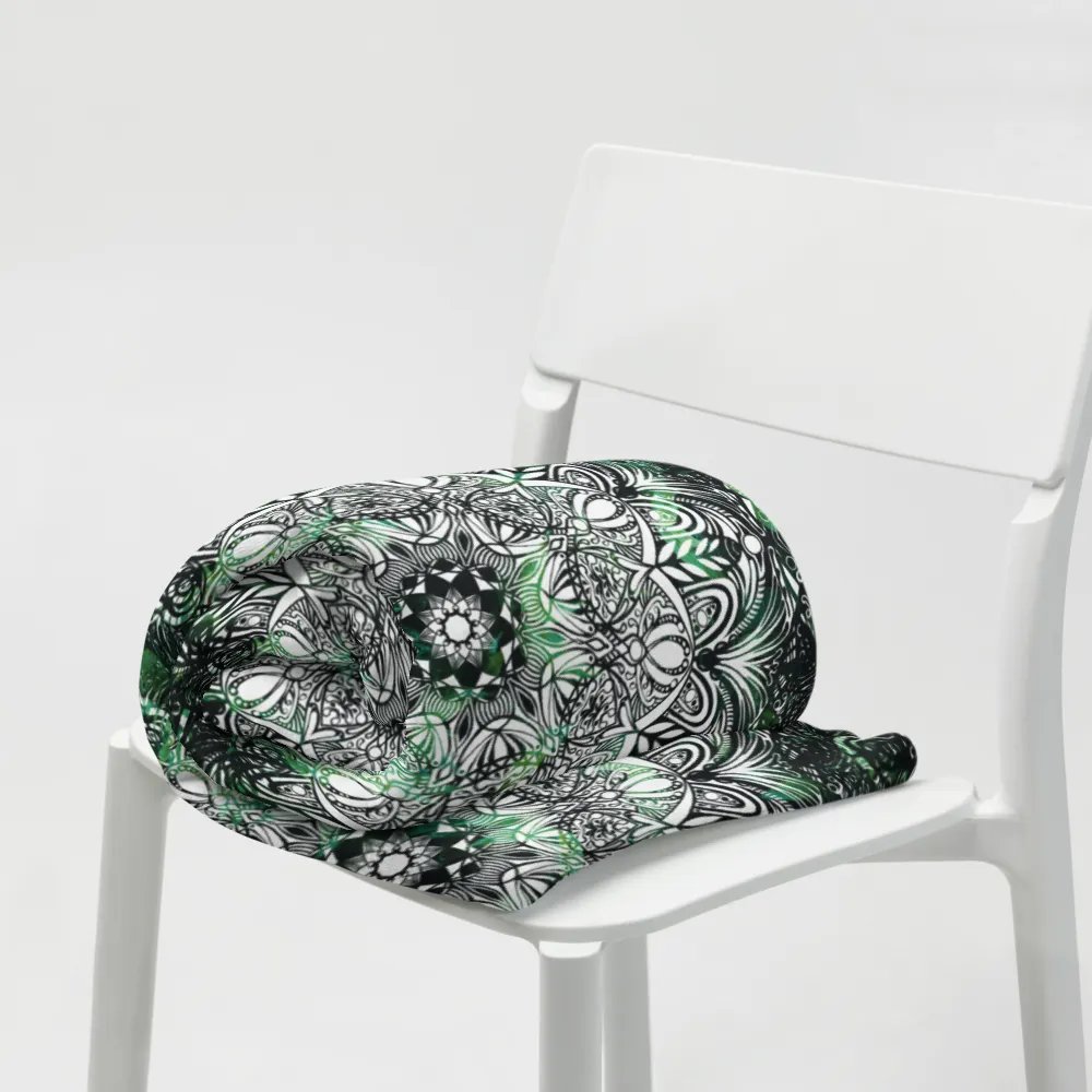 Foliage Fantasy Throw Blanket product image (8)