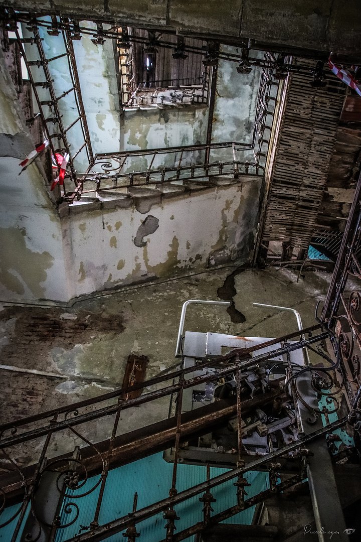 Spiral of Decay – Collapsing Staircase-Urbex Italy product image (1)