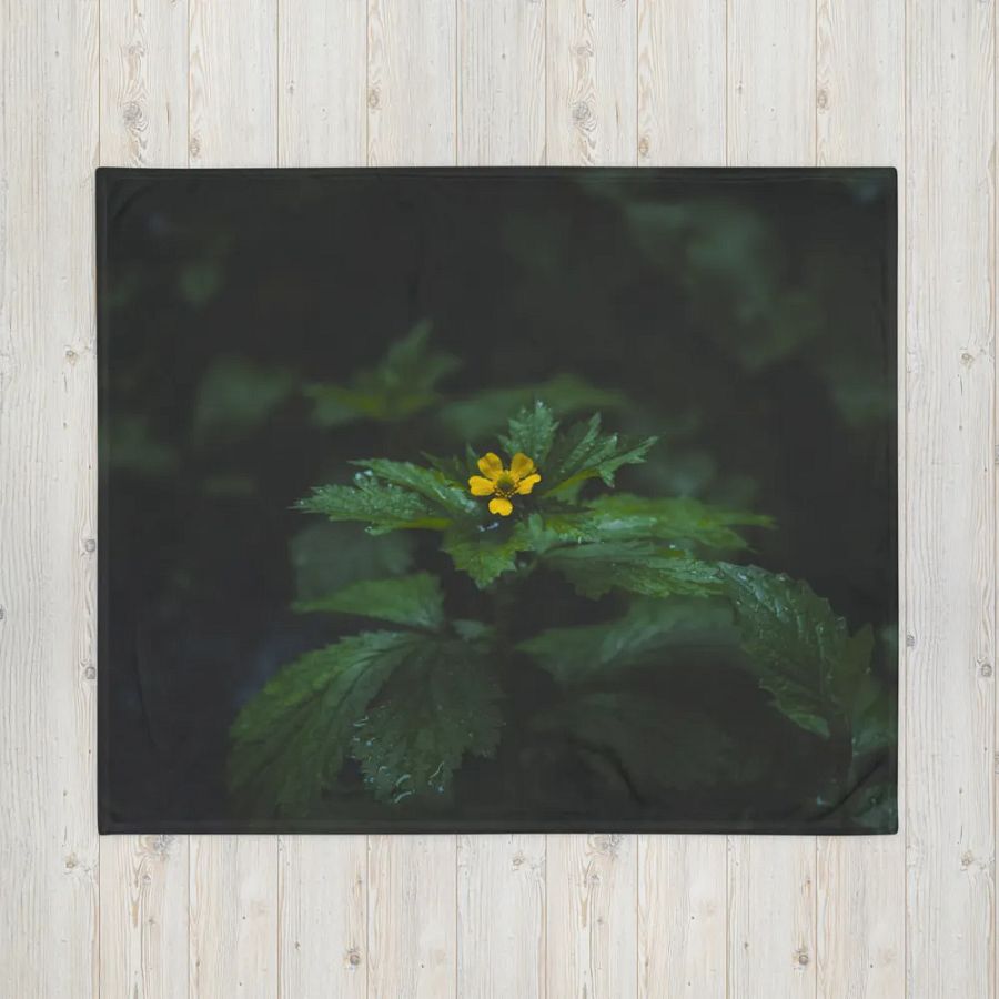 Little Yellow Flower Throw Blanket product image (4)