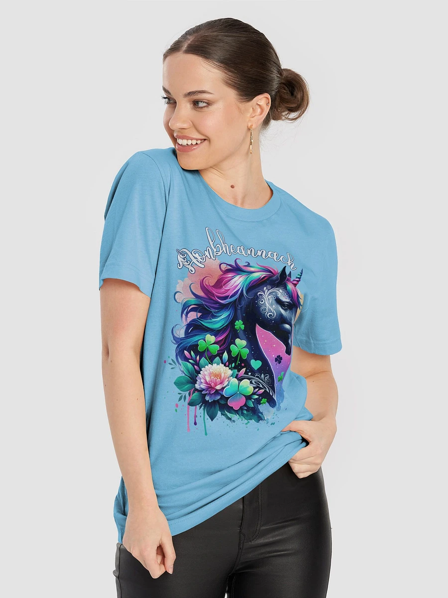 'Aonbheannach' Unicorn 🦄 - Irish / Gaeilge Supersoft T-shirt product image (5)